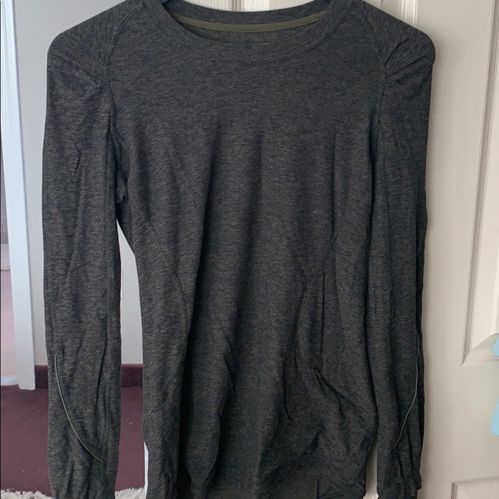 Great condition lululemon sweatshirt
